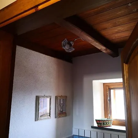 Intero Casale Tipico Toscano